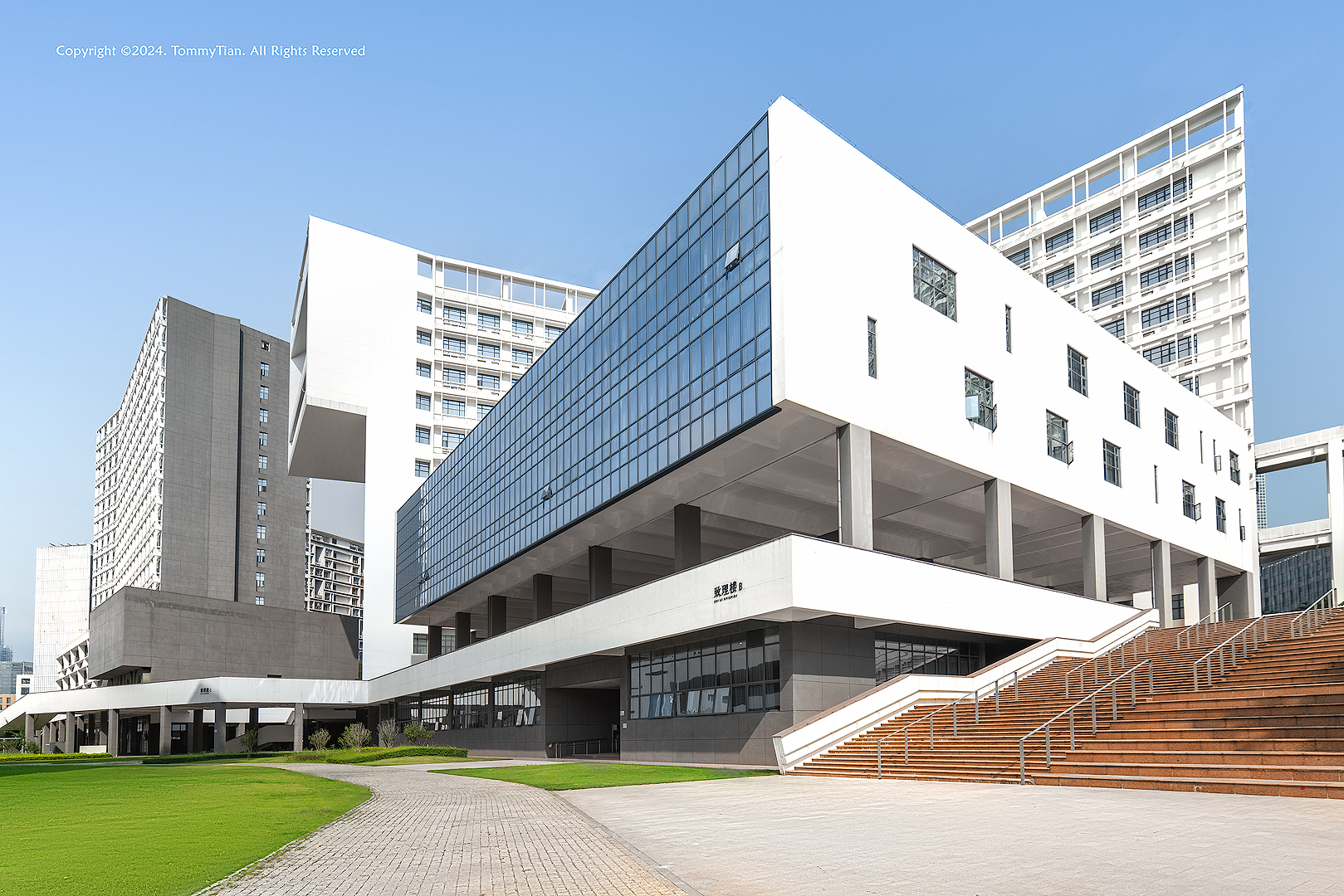 深圳大学致理楼2.jpg